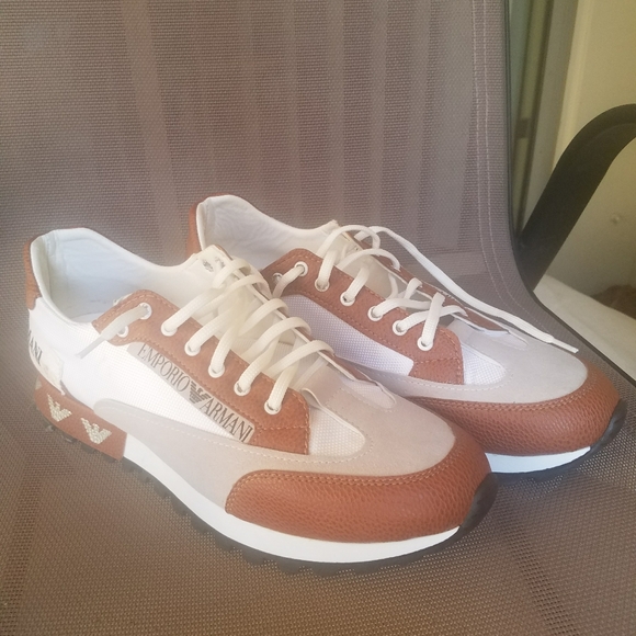 Shoes - Picture 4 of 6